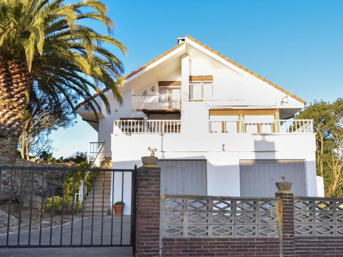 Amplio Y Comodo Chalet En Ajo Con Preciosas Vistas Exterior foto